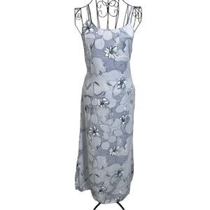 Famous girl Vintage blue floral maxi dress | size M